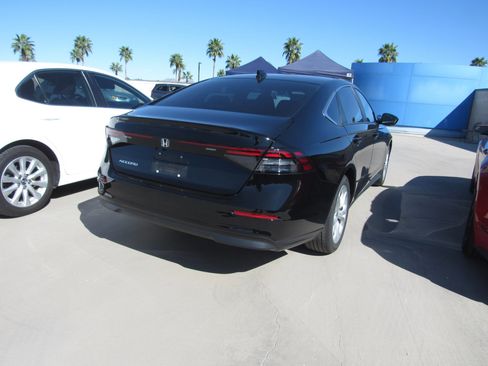 Used 2023 Honda Accord LX image 3