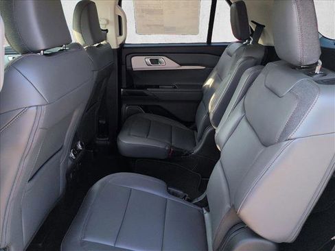 New 2025 Ford Explorer Active w/ Active Comfort Package image 14