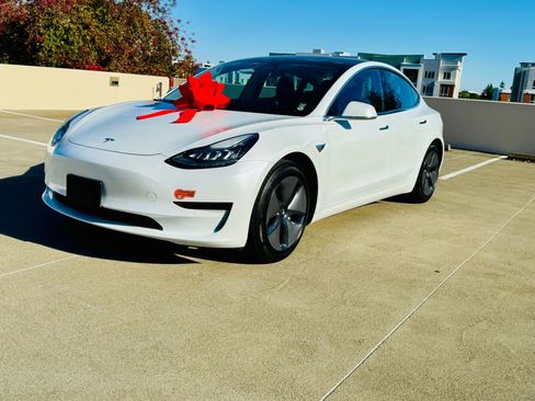 Used 2020 Tesla Model 3 RWD image 1