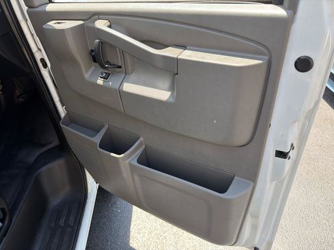 Used 2020 Chevrolet Express 2500 w/ Driver Convenience Package RWD image 13