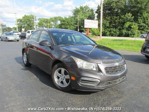 Used 2016 Chevrolet Cruze LT FWD image 1