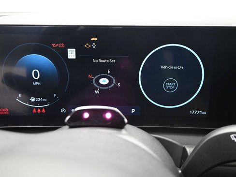 Certified 2025 Hyundai Tucson SEL image 16