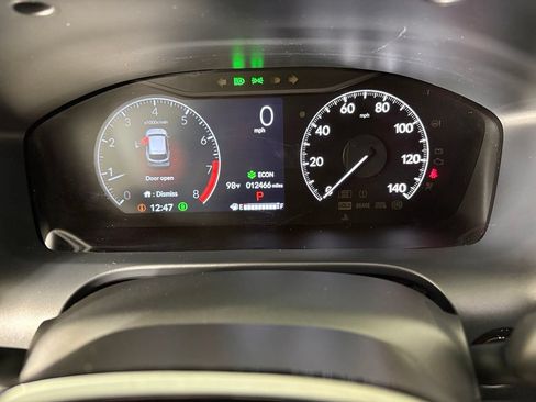 Used 2025 Honda HR-V Sport image 25