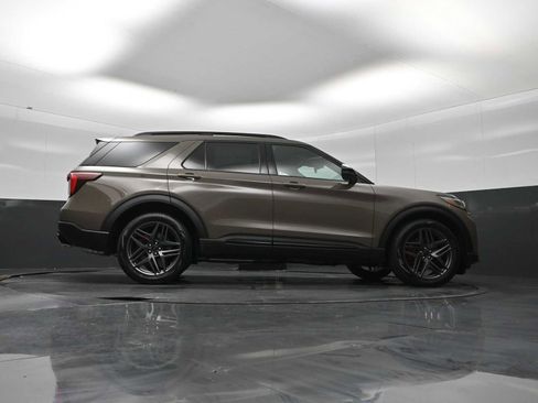 New 2026 Ford Explorer ST image 34