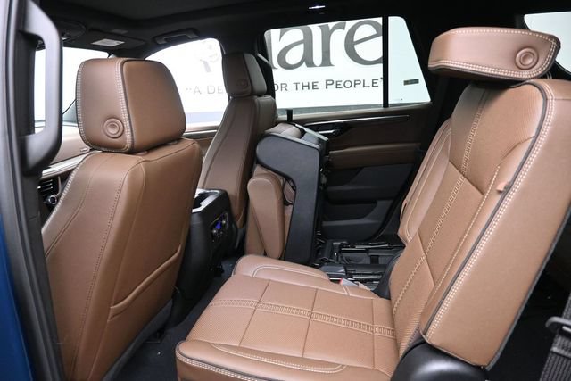 New 2026 Chevrolet Tahoe High Country w/ Sun And Tow Package AWD/4WD image 10
