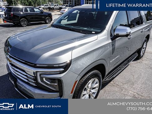 New 2026 Chevrolet Suburban Premier RWD image 17