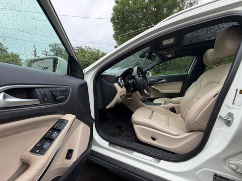 Used 2016 Mercedes-Benz GLA 250 image 17