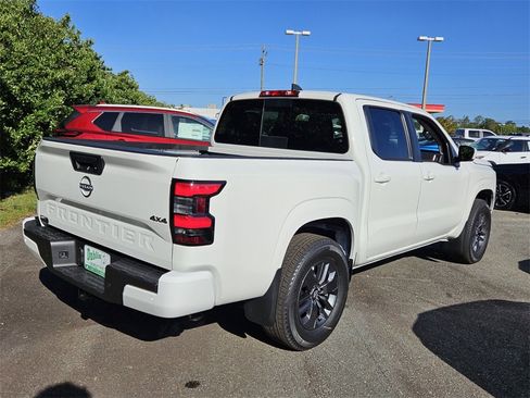 New 2026 Nissan Frontier SV w/ SV Convenience Package image 10