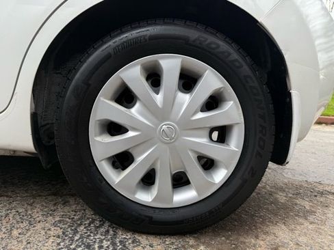 Used 2014 Nissan Versa Note SV image 30