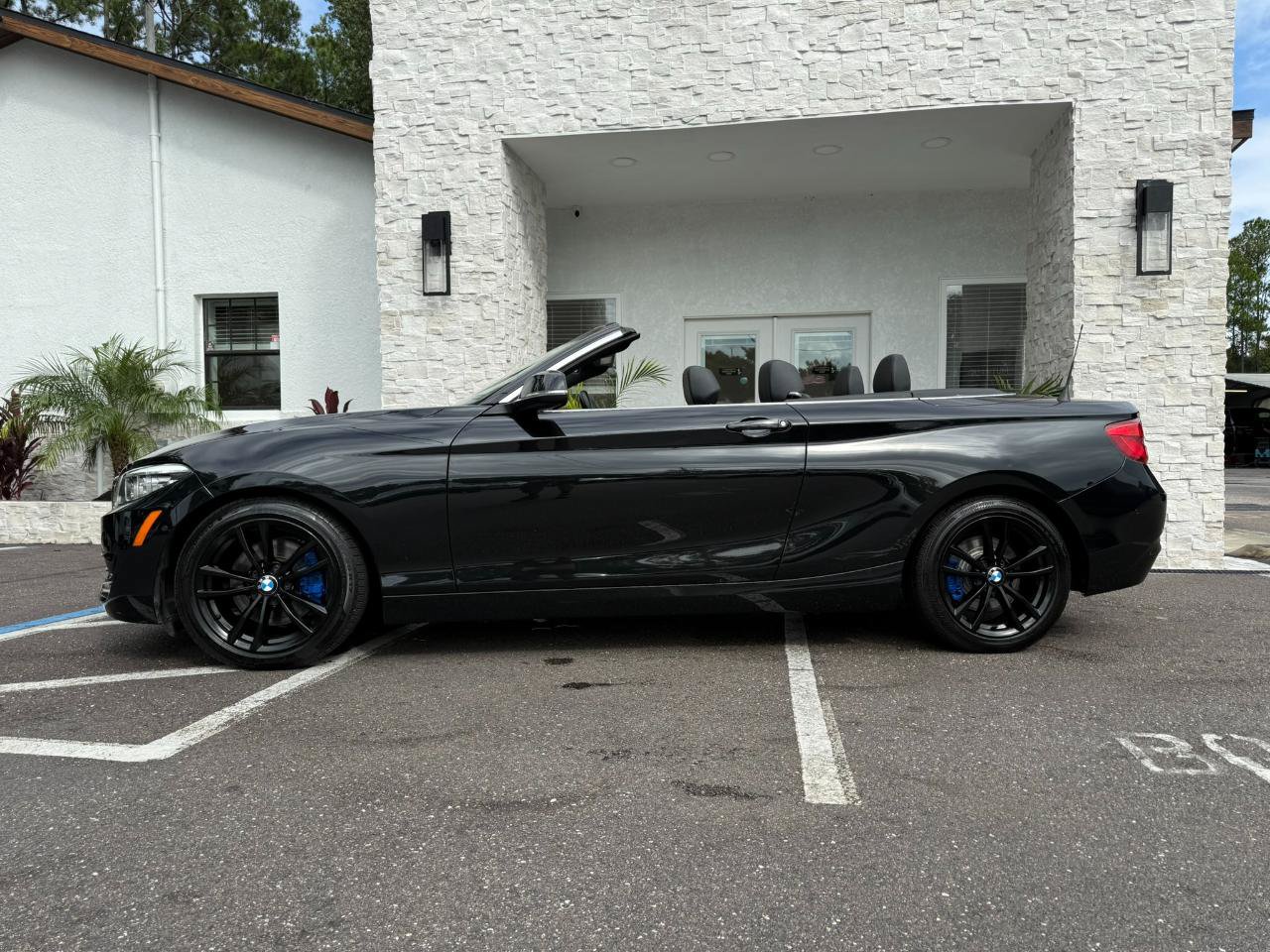 Used 2019 BMW 230i xDrive Convertible w/ Premium Package AWD/4WD image 2