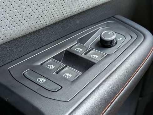 Certified 2025 Volkswagen Atlas Peak Edition SE AWD/4WD image 26