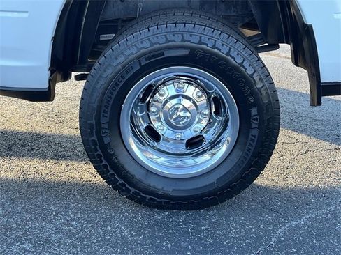 Used 2024 RAM 3500 Big Horn image 13