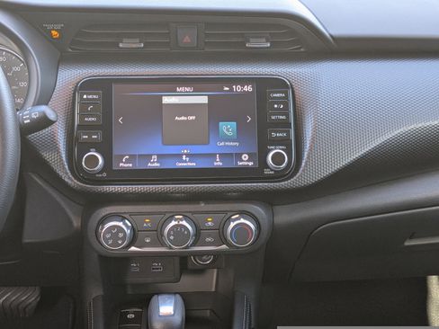 Used 2024 Nissan Kicks SV image 17