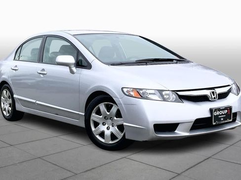 Used 2011 Honda Civic LX image 2