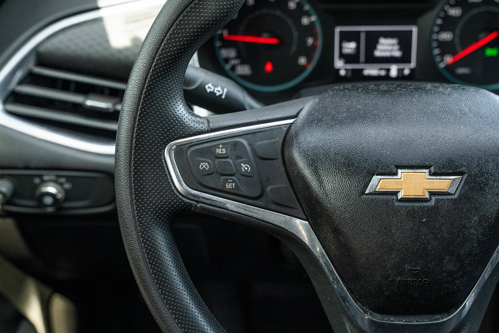 Used 2020 Chevrolet Malibu LT FWD image 24