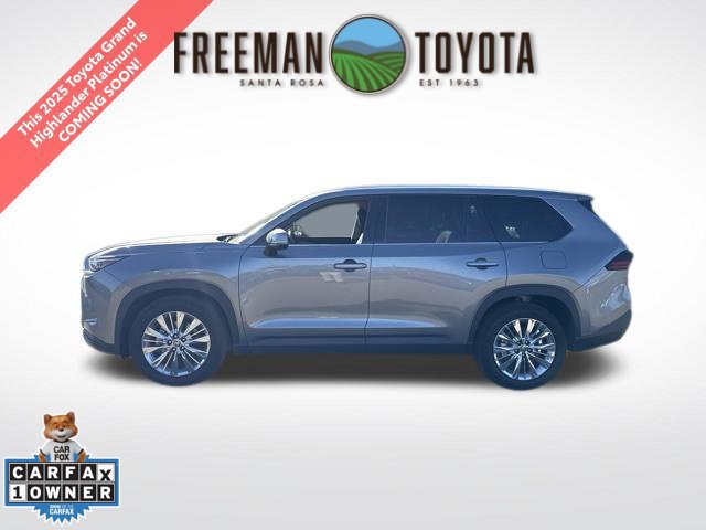 Certified 2025 Toyota Grand Highlander AWD image 1