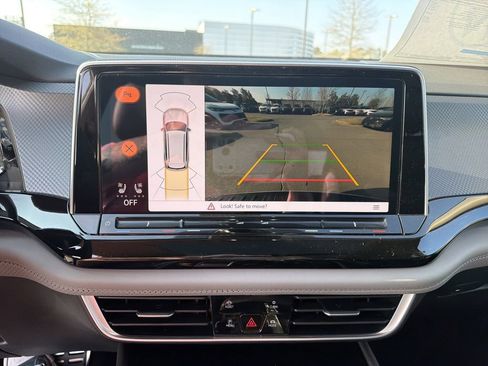 New 2026 Volkswagen Atlas Peak Edition AWD/4WD image 30