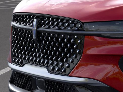 New 2026 Lincoln Nautilus Premier image 17