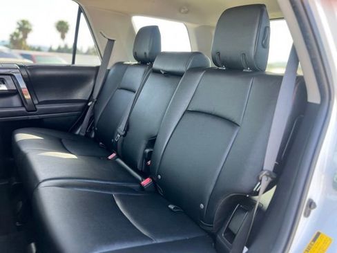 Certified 2024 Toyota 4Runner TRD Off-Road Premium w/ Moonroof Package AWD/4WD image 17