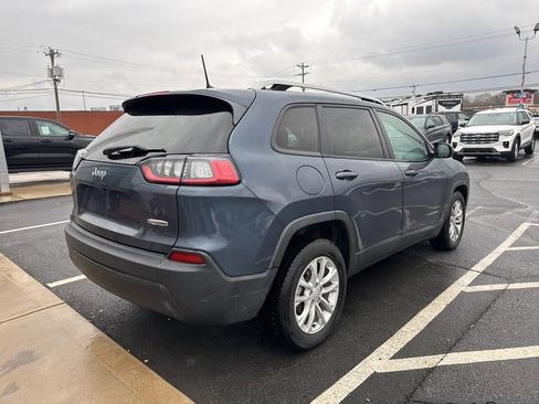 Used 2021 Jeep Cherokee Latitude image 5