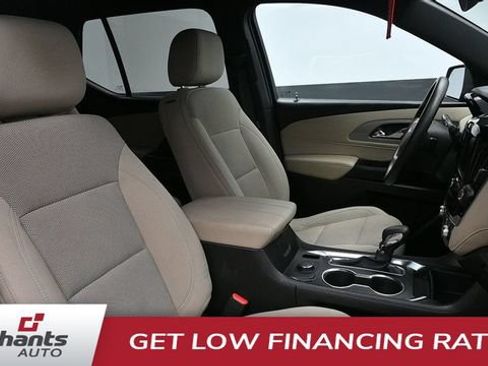 Used 2022 Chevrolet Traverse LS AWD/4WD image 10