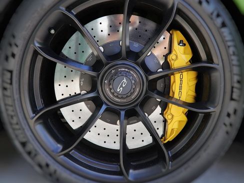 Used 2019 Porsche 911 GT3 RS RWD image 9