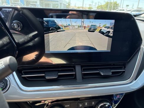 New 2026 Chevrolet Trax LT w/ Driver Confidence Package FWD image 16