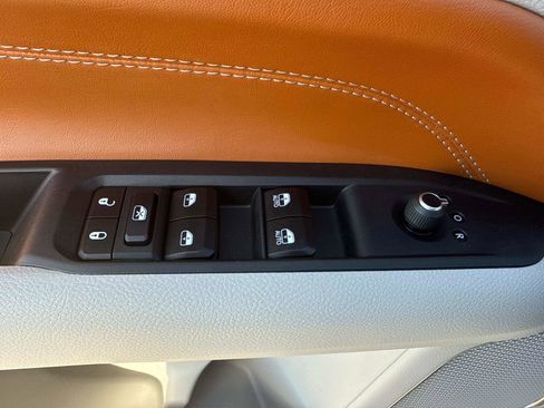 Used 2023 Jeep Compass Limited w/ Elite Group image 21