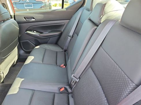 Used 2024 Nissan Altima 2.5 SR image 13