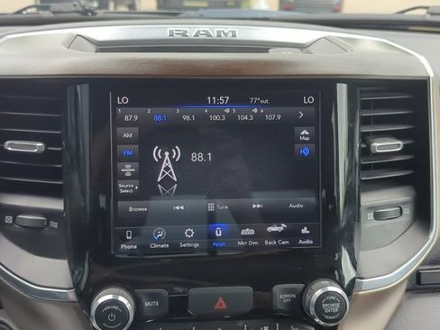 Used 2021 RAM 1500 Laramie AWD/4WD image 15