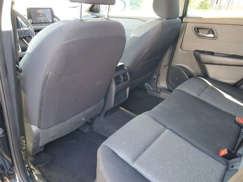 Used 2023 Nissan Rogue SV image 22