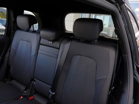 Used 2026 Mercedes-Benz GLB 250 image 30