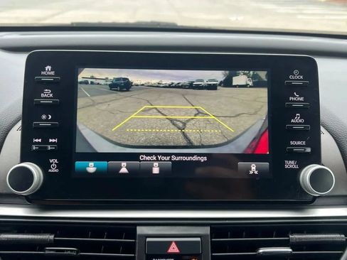 Used 2019 Honda Accord Sport image 38