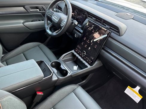 New 2026 GMC Terrain AT4 w/ Convenience Package III image 14