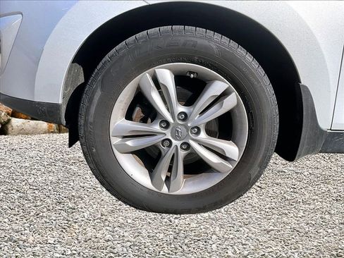 Used 2013 Hyundai Tucson GLS image 8