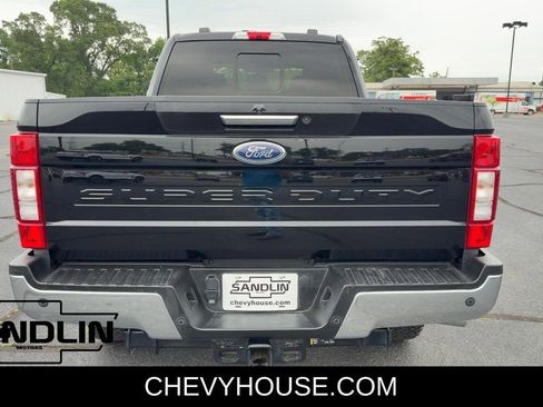Used 2022 Ford F350 Lariat w/ Chrome Package image 10