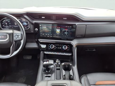 Used 2022 GMC Sierra 1500 AT4 w/ AT4 Preferred Package image 13