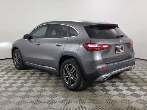 Used 2025 Mercedes-Benz GLA 250 4MATIC image 5