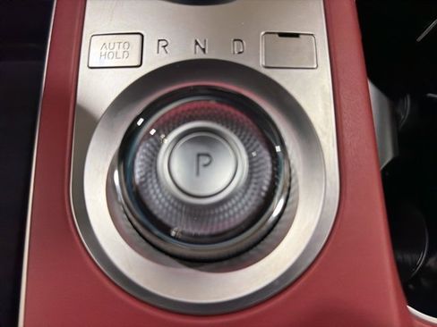 Used 2022 Genesis GV70 3.5T Sport w/ Sport Prestige Package image 40