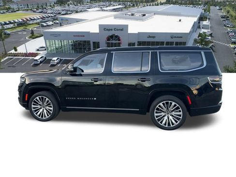 Used 2022 Jeep Grand Wagoneer Series III w/ Flexible Seating Group image 25