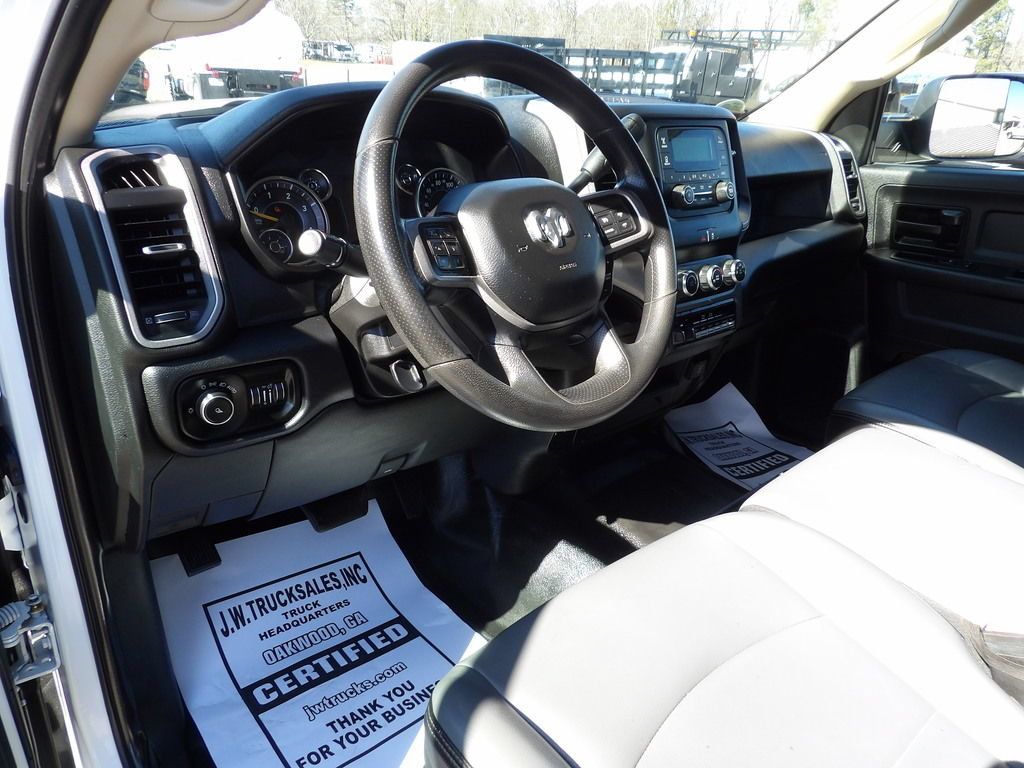 Used 2020 RAM 5500 Tradesman RWD image 16