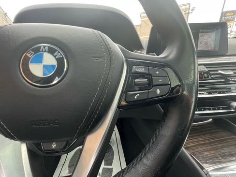 Used 2019 BMW 530i xDrive xDrive w/ Convenience Package image 11