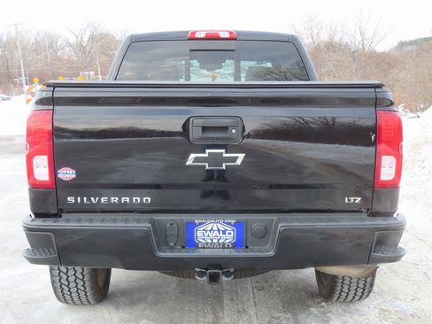 Used 2018 Chevrolet Silverado 1500 LTZ Z71 image 19