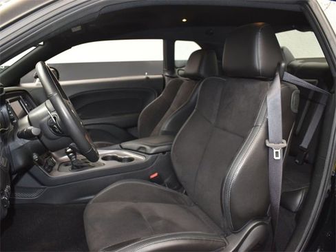 Used 2023 Dodge Challenger R/T w/ Plus Package image 11