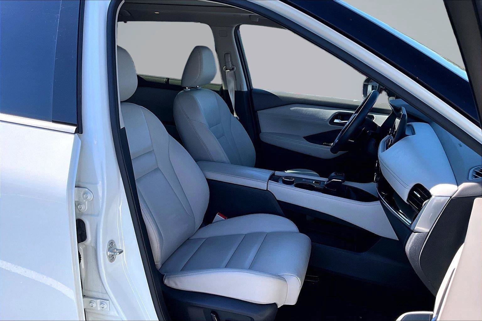 Used 2023 Nissan Rogue SL w/ SL Premium Package AWD/4WD image 8