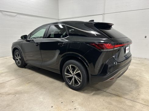 Used 2023 Lexus RX 350 Premium w/ Accessory Package AWD/4WD image 8