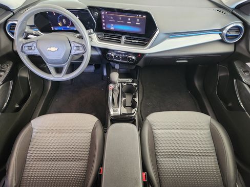 Used 2024 Chevrolet Trax LT image 27