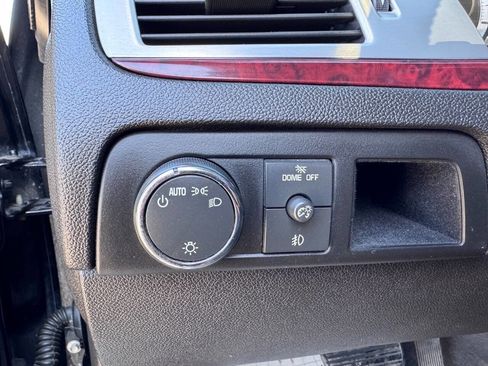 Used 2011 Cadillac Escalade EXT Luxury image 14