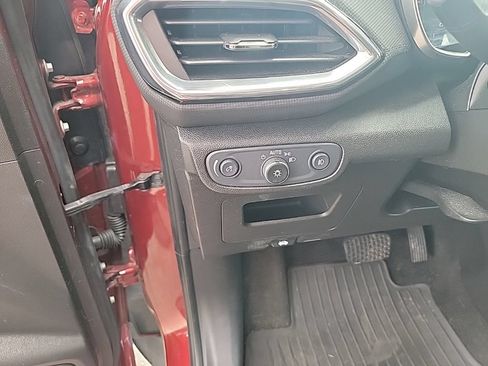Certified 2022 Chevrolet TrailBlazer LT FWD image 24
