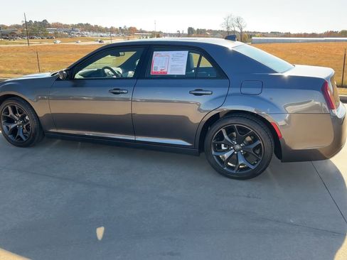 Used 2022 Chrysler 300 S w/ Safetytec Plus Group image 5